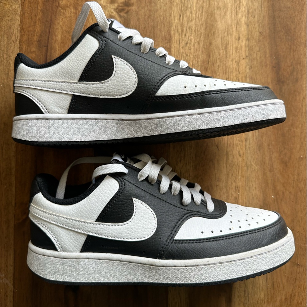 NIKE Court Vision Low Sneaker - Picture 3 of 8